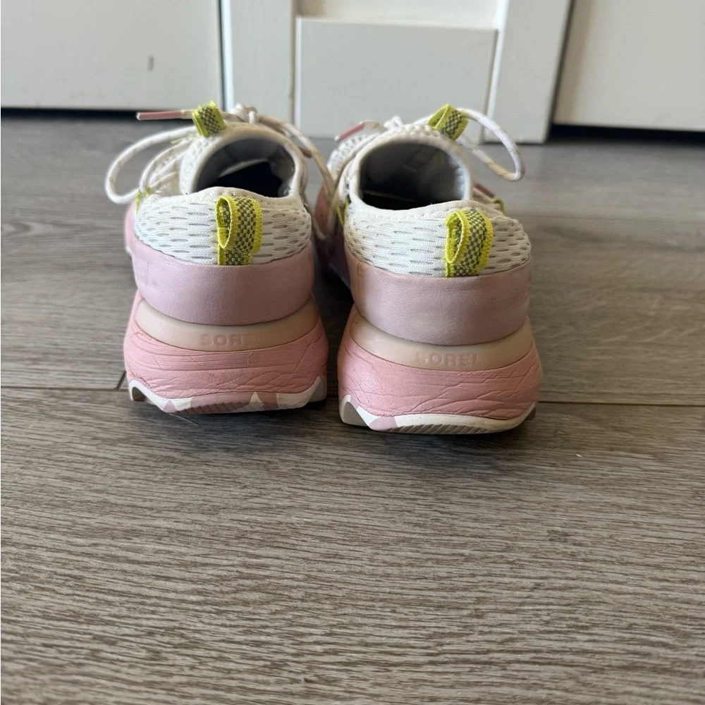Sorel Women’s White and Pink Sneakers - Picture 4 of 4
